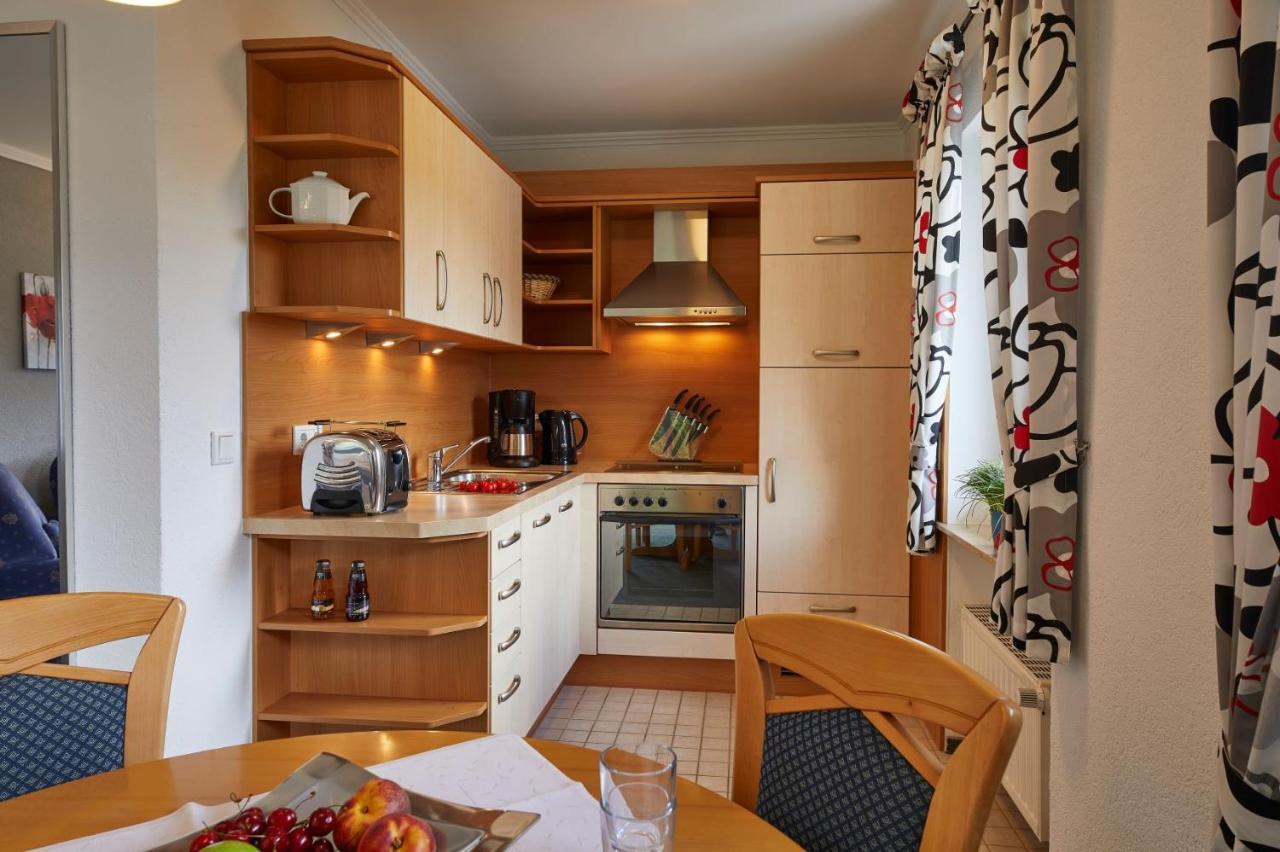 Hotel & Ferienappartements Edelweiss วิลลิงเงิน ภายนอก รูปภาพ