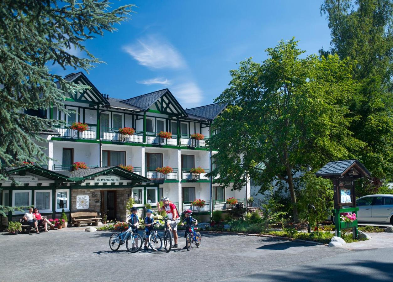 Hotel & Ferienappartements Edelweiss วิลลิงเงิน ภายนอก รูปภาพ